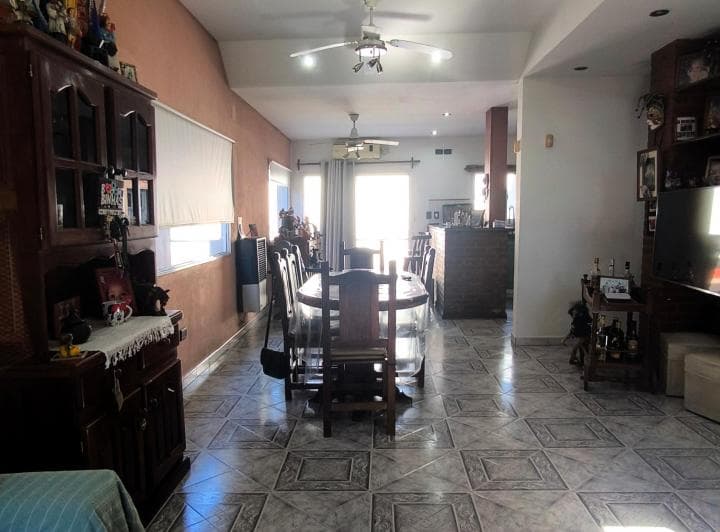 Venta Casa de 5 Ambientes con Patio y Parilla - 3