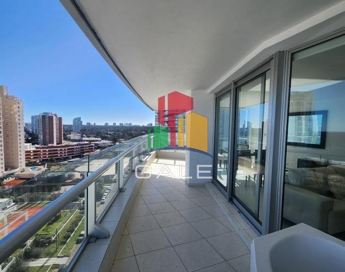 Vende Apartamento de 3 Dorm. en Mansa - Punta del Este, con Excelente Vista. - 3