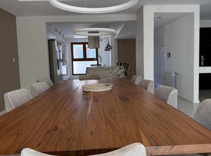 Piso Premium en Parana - 3 Dorm. en Suite - Quincho Propio - 2 Cocheras - 4