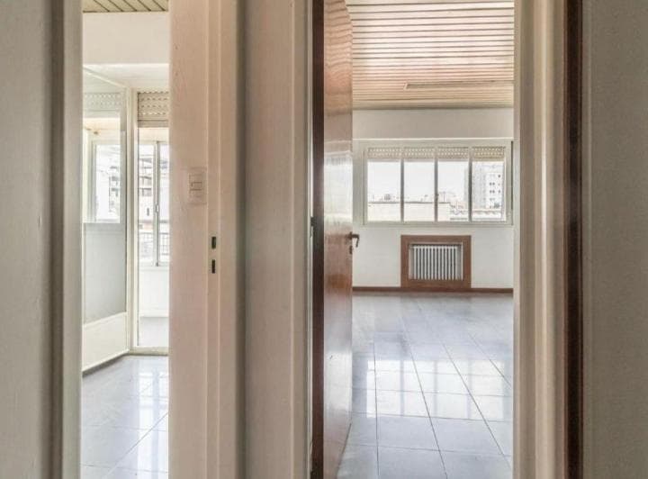 Departamento de 58 m² de 3 Ambientes en Venta en Monserrat - 3