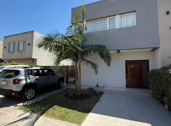 Casa en Venta en Barrio Cerrado en San Miguel - 2