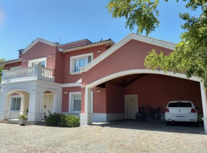 Casa en Venta en Buenos Aires Golf Club - 2