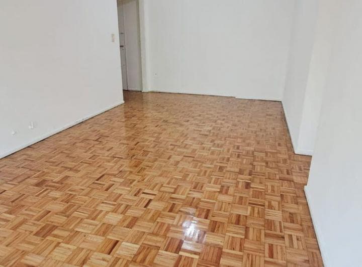 Departamento en Venta 4 Amb Al Frente C/balcón en Parque Patricios - 3