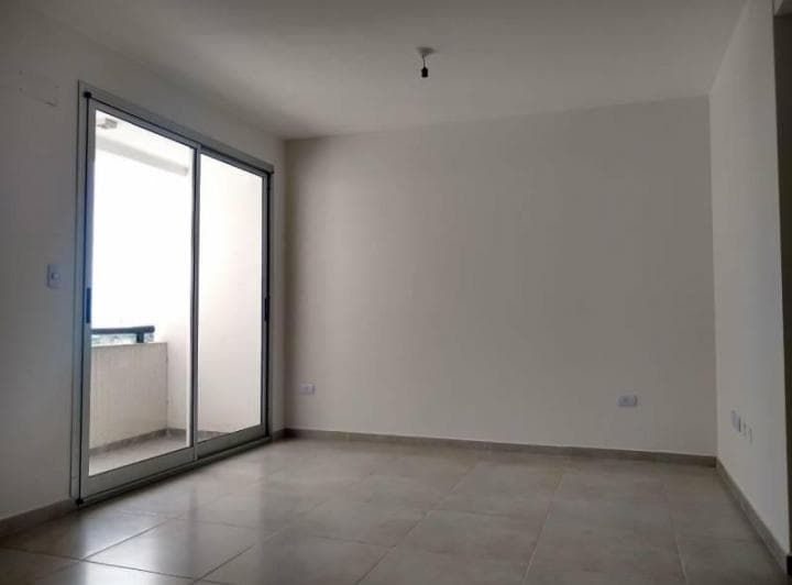 Departamento en Venta de 2 Dorm. con Doble Balcón Terraza - Barrio Sur - 3