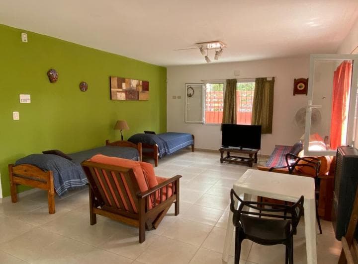 Casa Tres Ambientes Sobre Lote Propio a Pocos m del Mar - 3