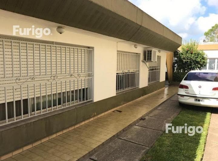 Casa 2 Dorm. Perez en Zona Centro Amplio Terreno - 2