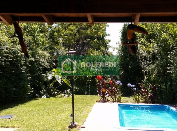 Casa de 5 Ambientes en Benavidez Centro - 2