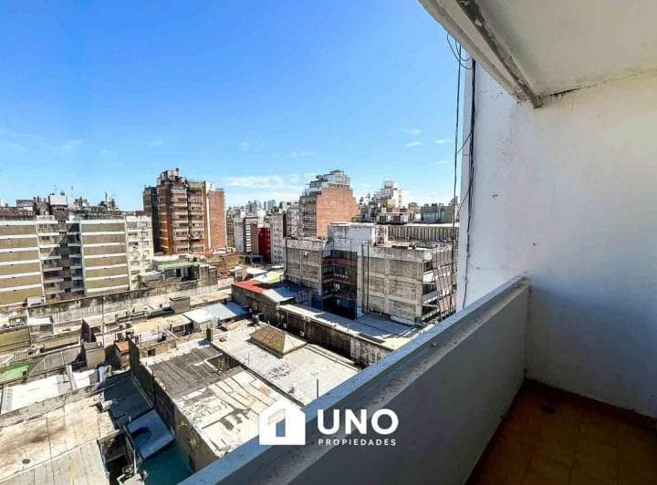 Departamento de 2 Dorm. y Dos Balcones en Pleno Centro. Posibilidad de Cochera - 3