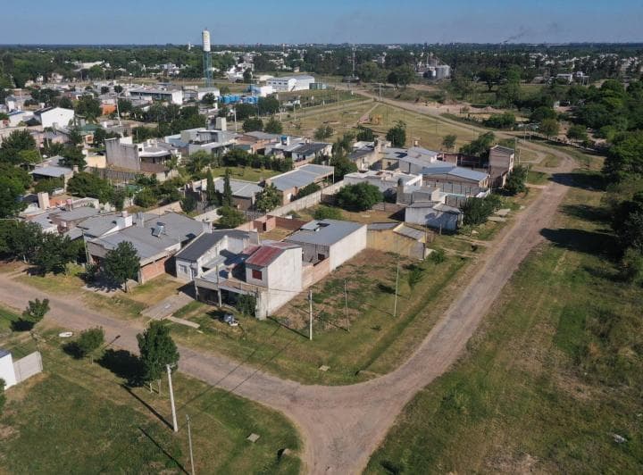 Venta Calle 209 y 211 Barrio Martin Fierro Avellaenda - 2