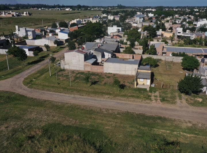 Venta Calle 209 y 211 Barrio Martin Fierro Avellaenda - 4