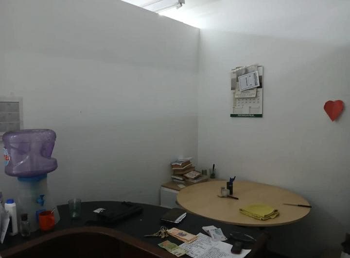 Oportunidad: Amplio Local Comercial en Recoleta - Edificio Dubarry - 5
