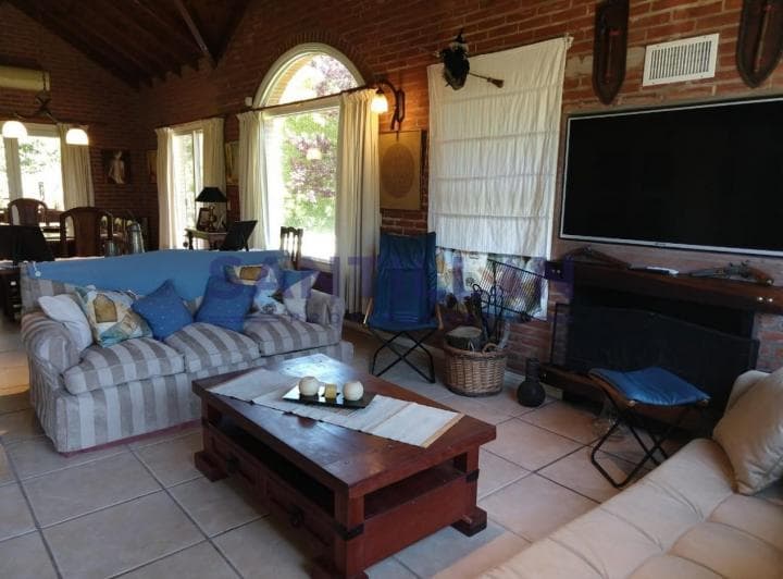 Chalet Estilo Tradicional con Jacuzzi Climatizado - 3