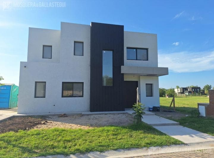 Casa en Venta en El Olivar Km 38 - 3