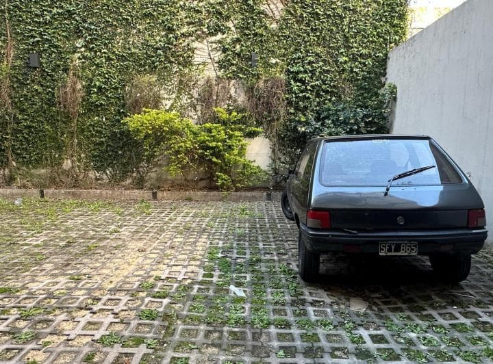 Liniers: Venta de Cocheras Descubiertas Simple o Doble - 2