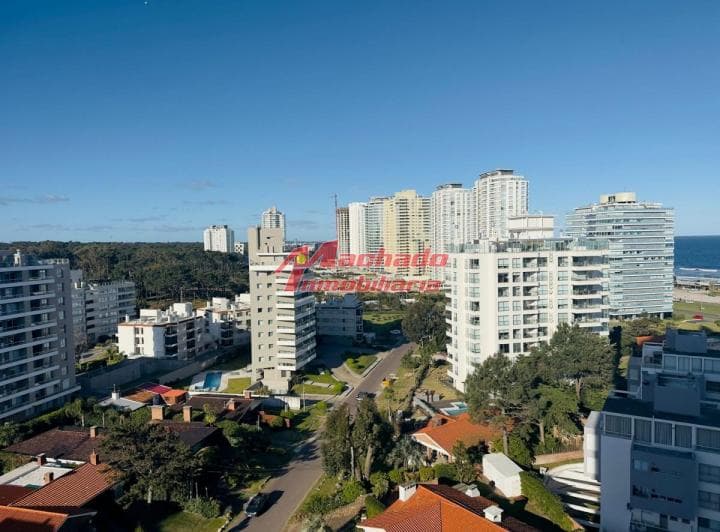 Alquiler de Apartamento de Dos Dorm. en Punta del Este - 2