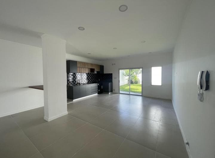 En Venta - Casa Americana 3 Ambientes Totalmente a Estrenar - 3