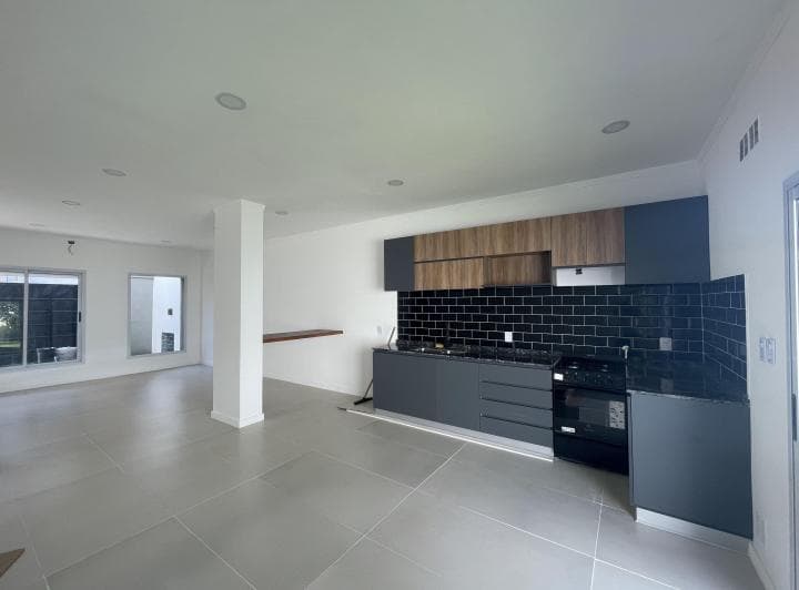 En Venta - Casa Americana 3 Ambientes Totalmente a Estrenar - 4