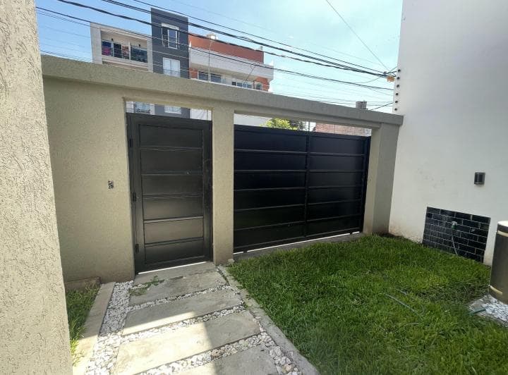 En Venta - Casa Americana 3 Ambientes Totalmente a Estrenar - 2