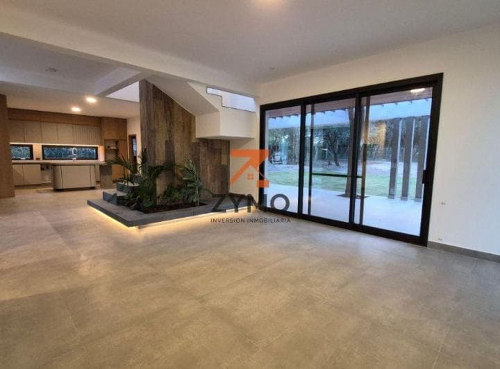 Venta Casa 4 Dorm., Pankana Barrio Cerrado Zona Norte - 3