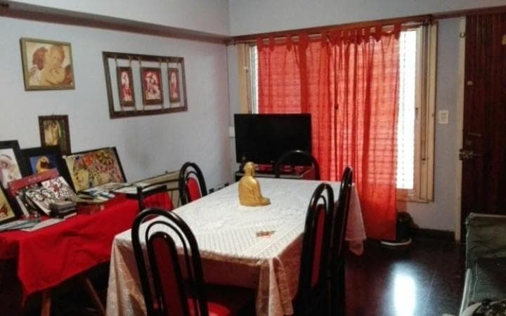 Chalet en Dos Plantas Opcional Para Dos Familias Acepta Permutas en La Zona! - 2