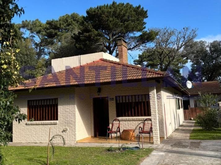 Chalet Tradicional en Venta en Valeria del Mar a m del Mar y de Carilo - 5