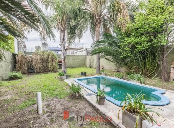 Venta Casa 4 Ambientes con Local Comercial en Villa Udaondo Ituzaingó - 3