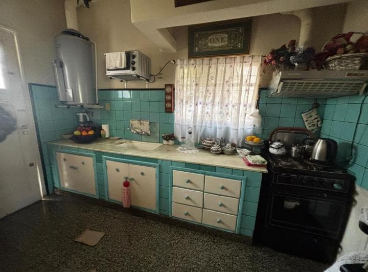 Casa con Local en Venta - Maipu 2200 - Villa Mitre - 4