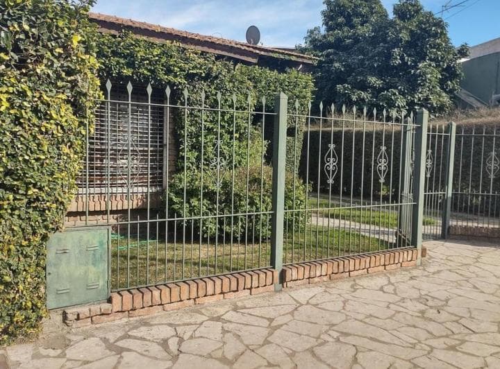 Venta Hermosa Casa a Pocos m de Ruta 8 en Pilar - 3