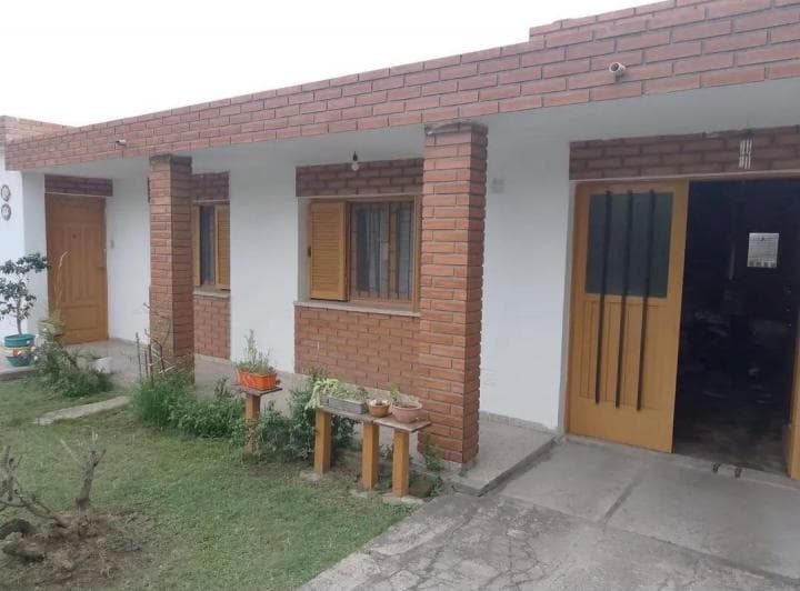 Oportunidad Unica - Hermosa Casa en Venta - 3