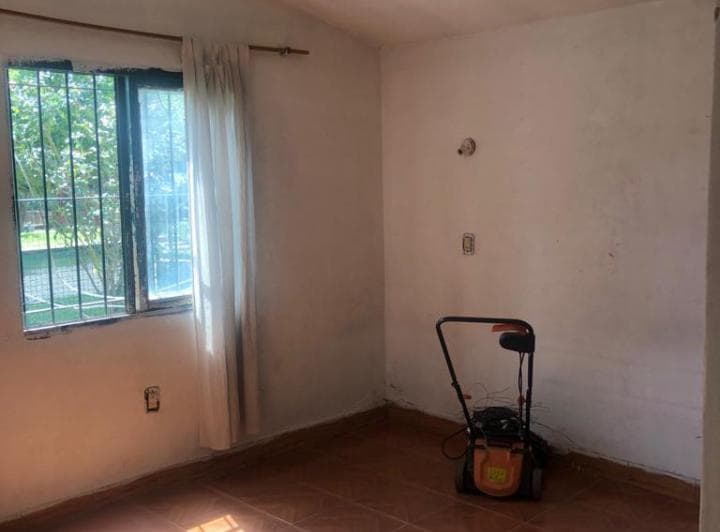 Venta de Hermoso Chalet en Barrio San Juan - 2