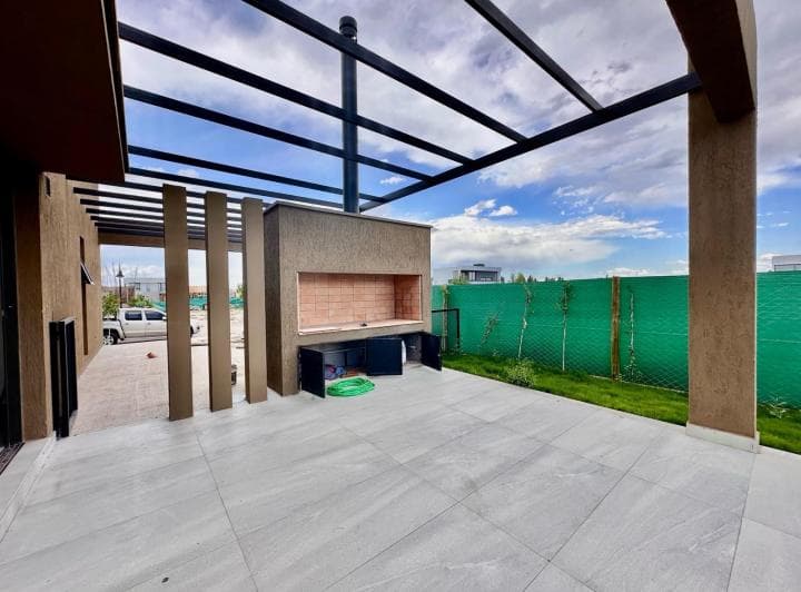 Piscina, 3 Dom, 3 Baños, 1 Planta - 5