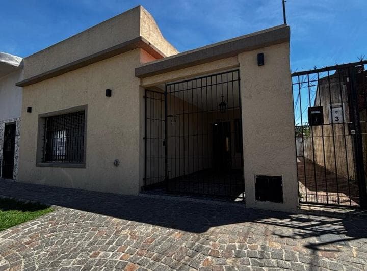 Casa de 113 m² en Venta en Morón - 3