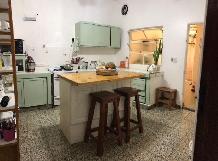 Casa con Amplio Terreno Rafael Calzada Excelente Ubicación - 5