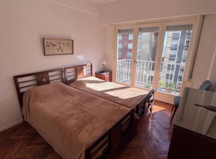 Venta. Departamento 3 Amb con Dependencia. Zona Hermitage - 3