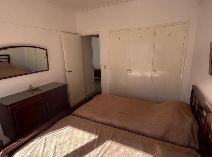 Venta. Departamento 3 Amb con Dependencia. Zona Hermitage - 4