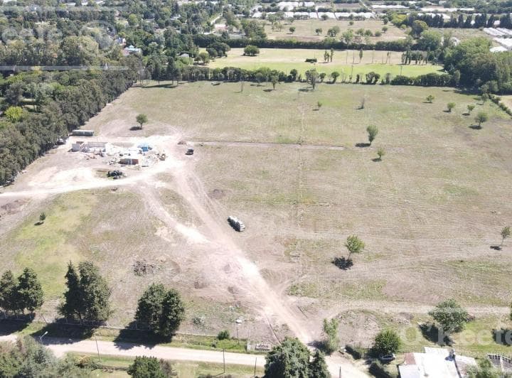 Lote en Venta Barrio Residencial Los Arces El Pato - 3