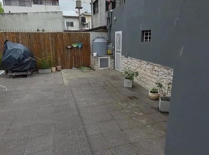 Casa en Florencio Varela con 570 m² en Venta, 3 Dorm., Piscina, Quincho, Cochera Imperdible - 4