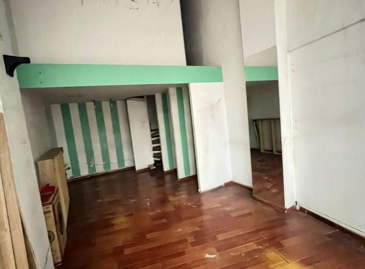 En Venta Local Comercial de 28 m Aprox. en Gran Galeria en Lanus - 5
