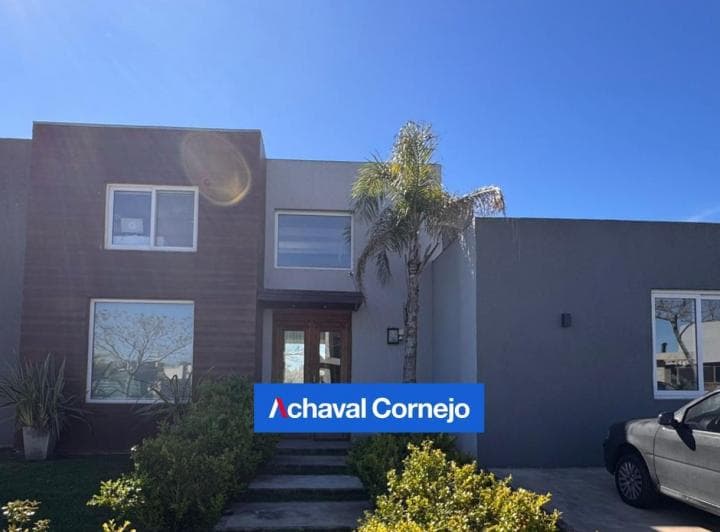 Casa en Acacias a Doble Altura, 3 Dorm. con Pileta - 3