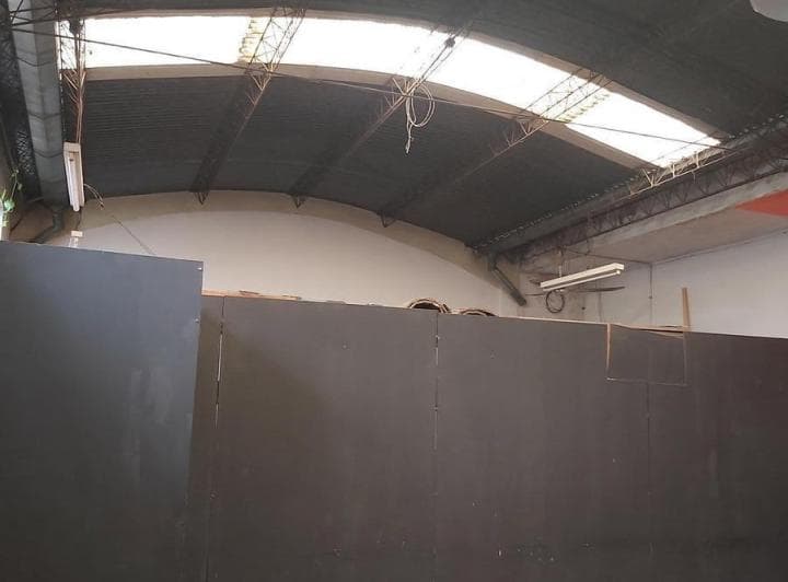 Local Comercial y Dpto 4 Amb. 300 m² Edificados - en Block - Tablada - 4