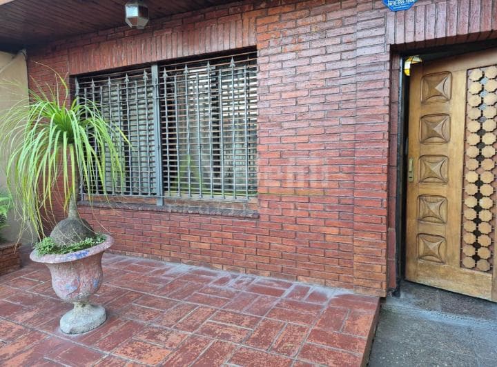 Chalet en Venta 5 Ambientes en 3 Plantas, Parque Johnston, Hurlingham - 3