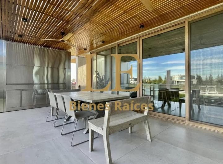 Venta Casa en El Naudir Al Rio - 3