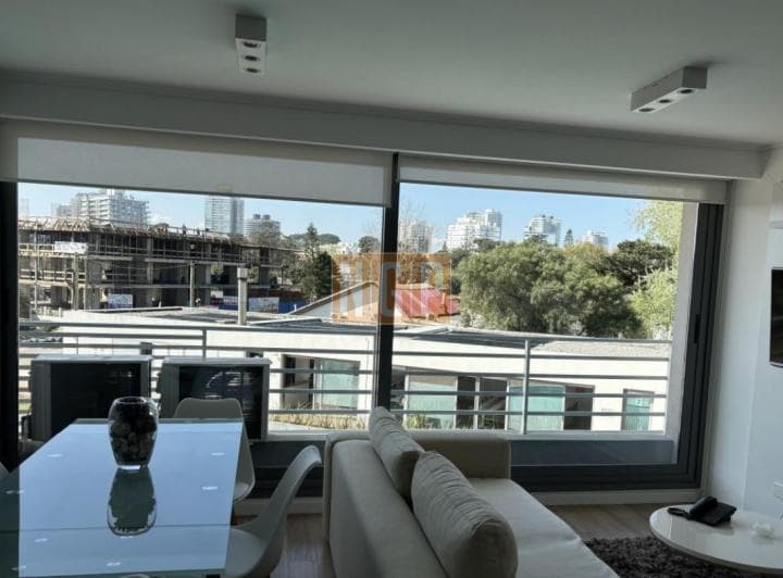 Apartamento Venta y Alquiler - 2