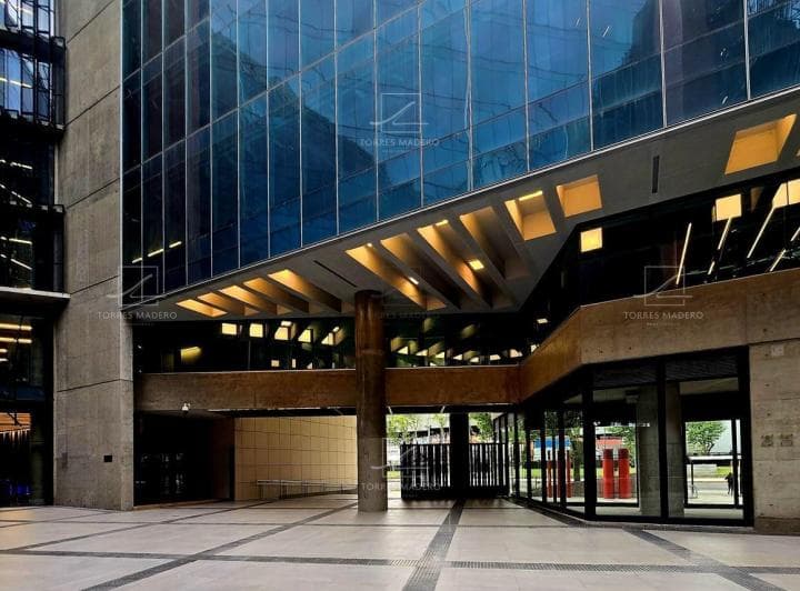 Oficina Oportunidad en Alquiler en Distrito Quartier. - 4