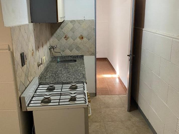 Castelar Norte 2 Ambientes con Pequeño Patio - Oportunidad! - 5