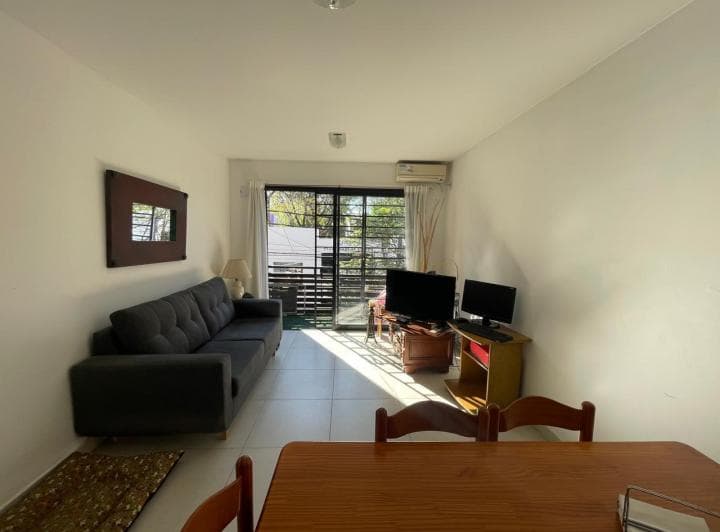 Venta Departamento 2 Ambientes con Cochera Bernal Centro - 4