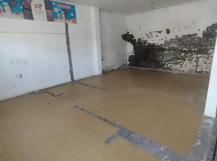 Casa con Local en Venta - Rincon 170 - Barrio La Falda - 4