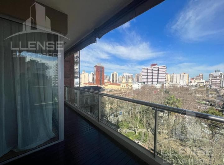 Piso 4 Ambientes de Categoría con 2 Cocheras en Venta - Quilmes Centro - 5