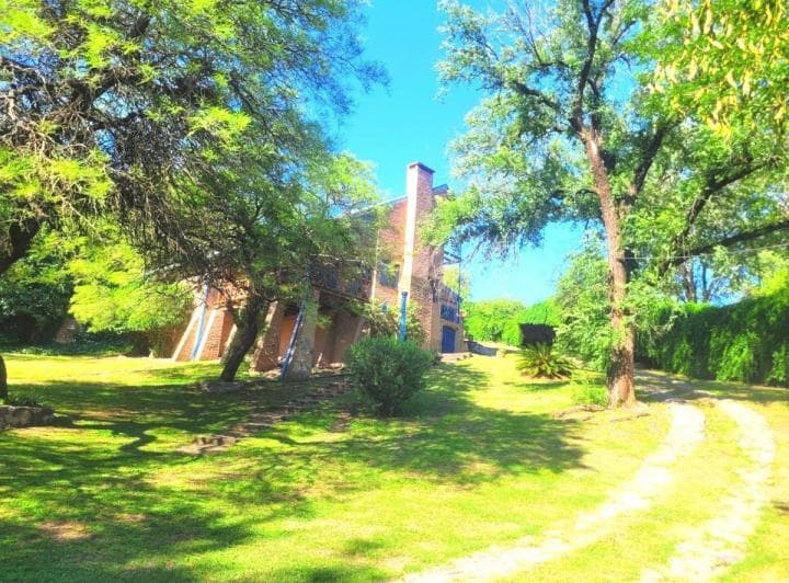Venta Casa 3 Dorm., en El Centro de Mendiolaza, Cordoba - 2