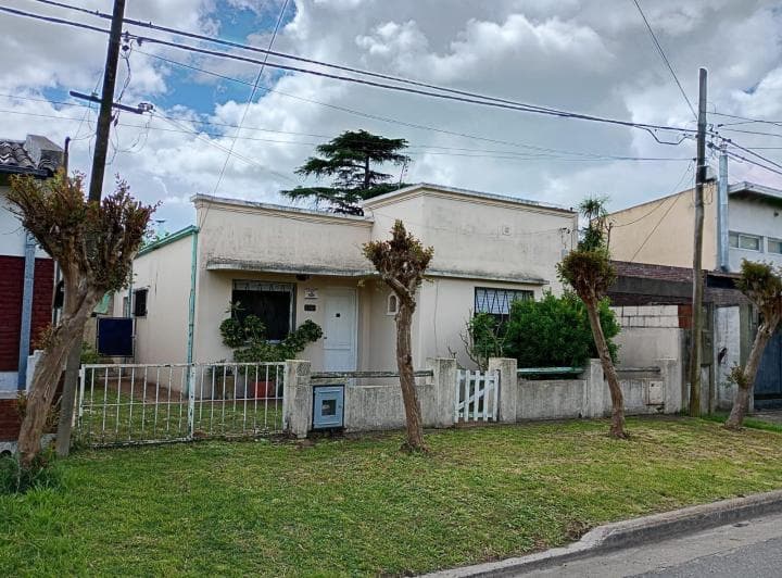 Casa en Venta en Villa Elisa - 2